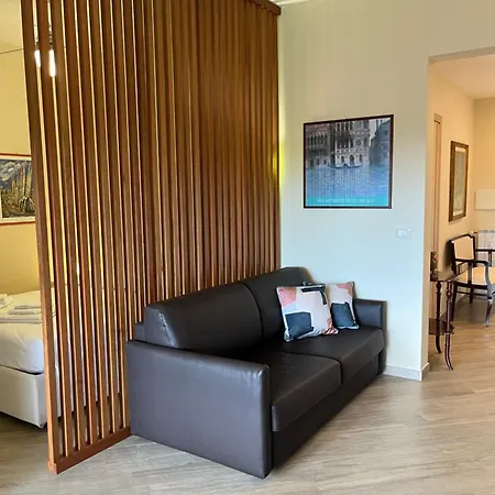Laghetto Eur Apartman *